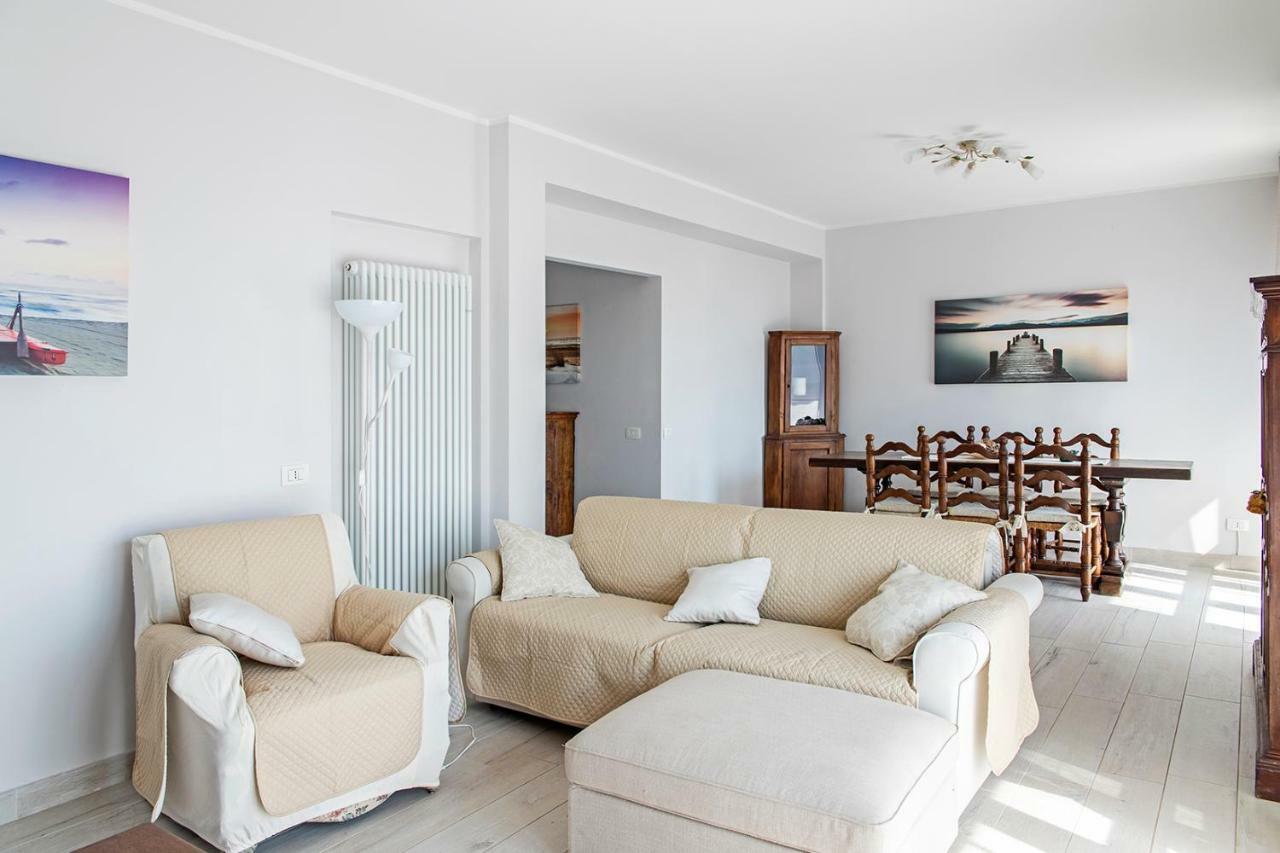Appartamento Alex Vista Mare Lido di Camaiore Exterior photo