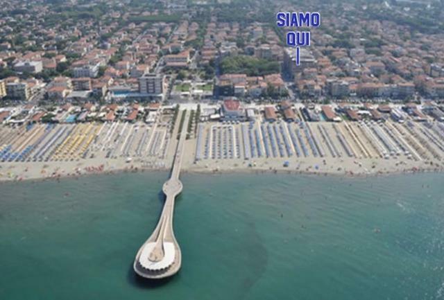 Appartamento Alex Vista Mare Lido di Camaiore Exterior photo